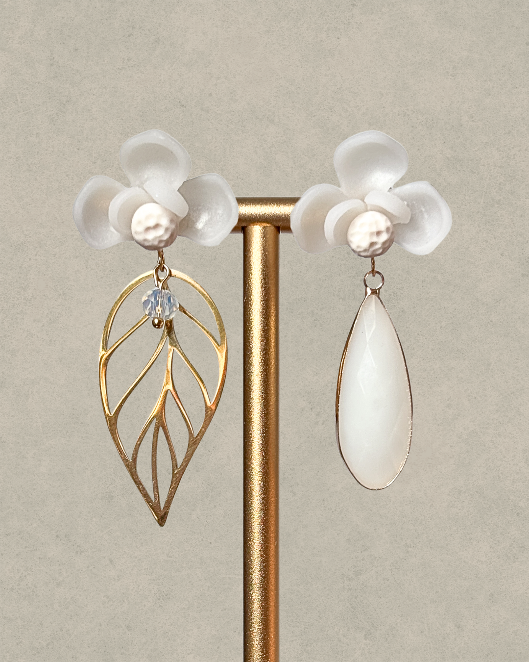 Brincos Meia Pétala - Várias Cores