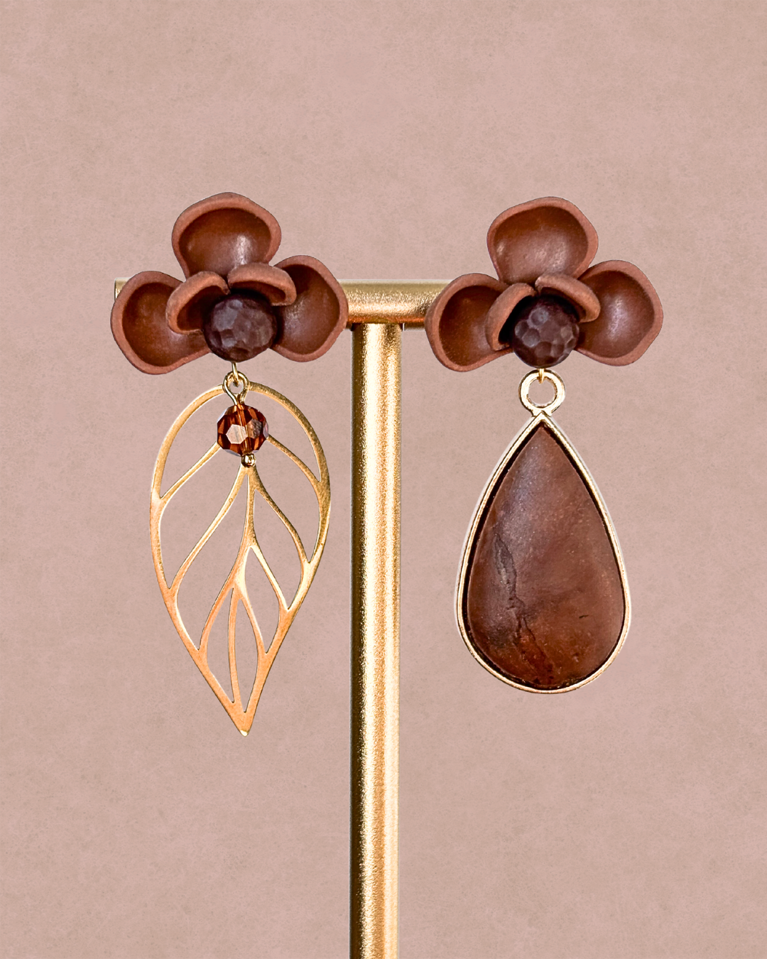 Brincos Meia Pétala - Várias Cores