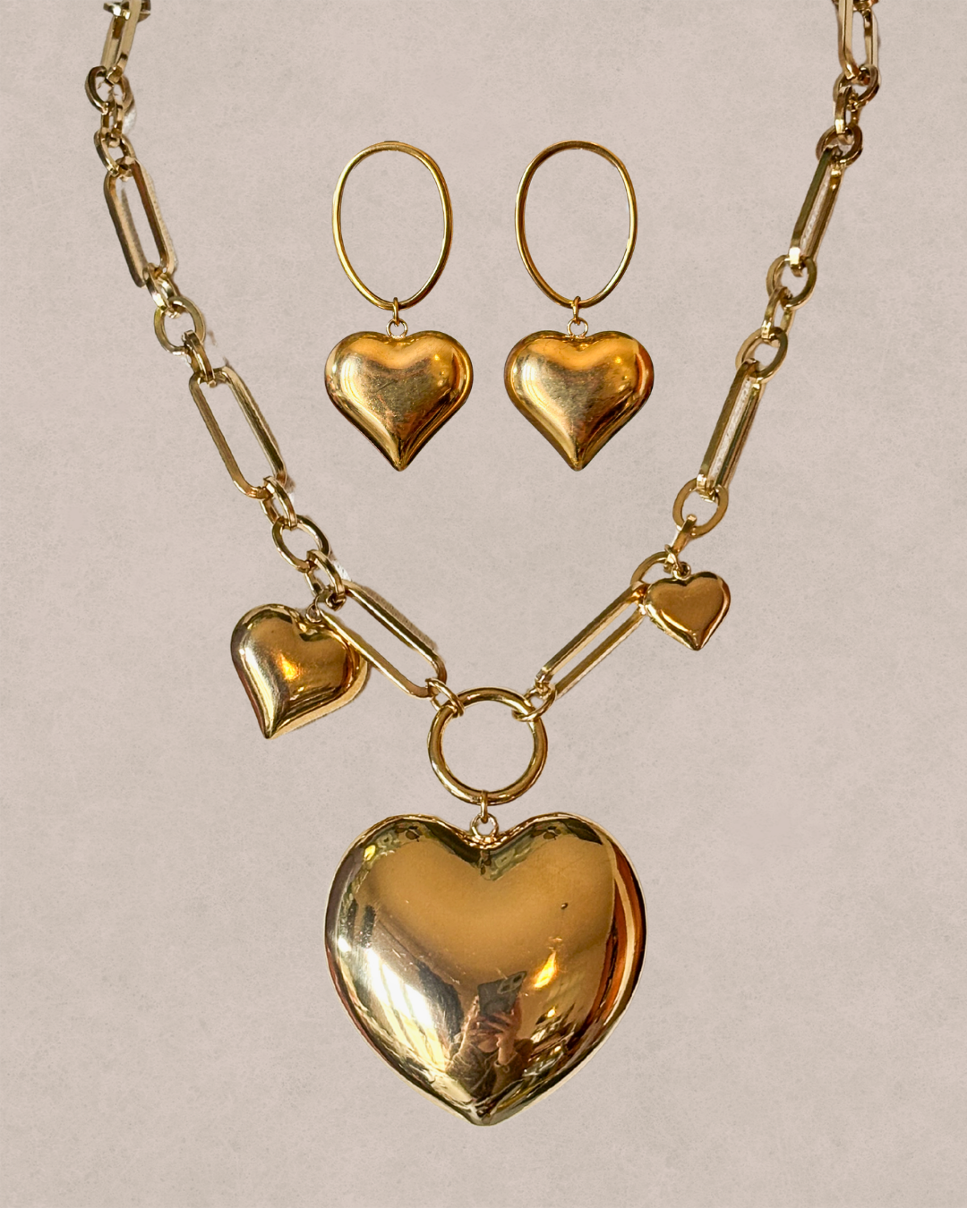 Brincos e Colar Coração Dourado